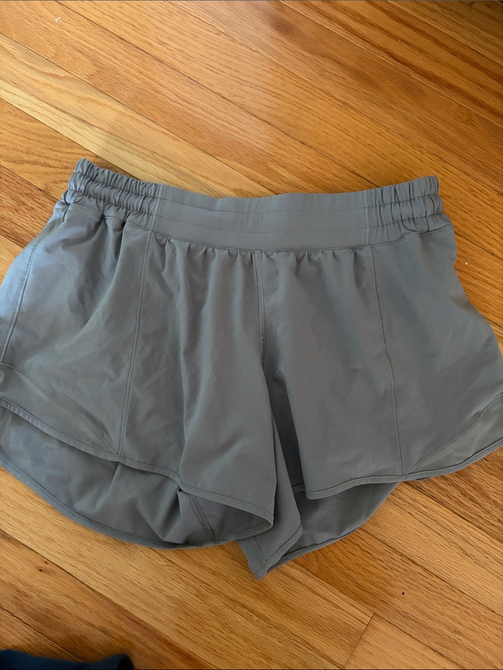 Lululemon Hotty Hot Shorts 2.5”-size 10